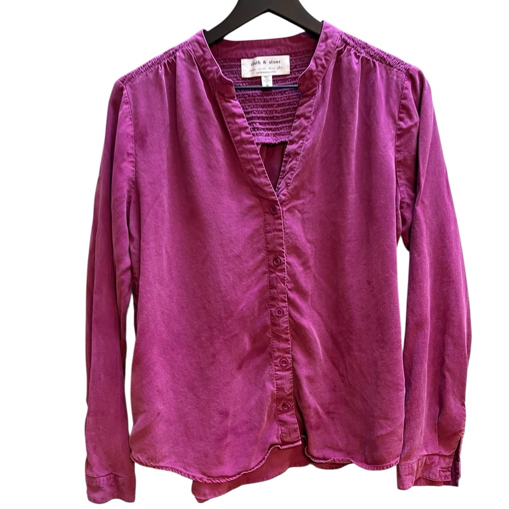 Anthropologie Cloth & Stone Purple Smocked Back Shirt size medium